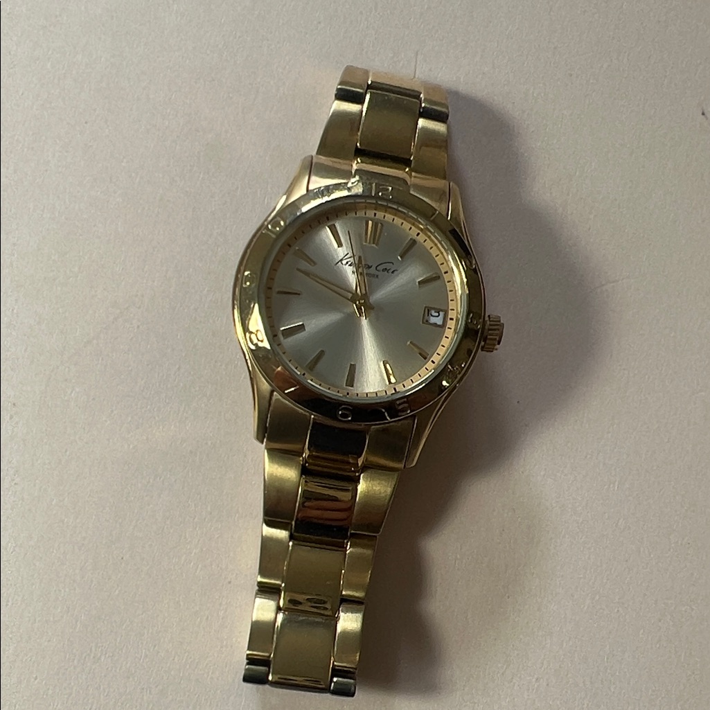 Kenneth Cole Gold Wristwatch With Champagne Color Dial And Date